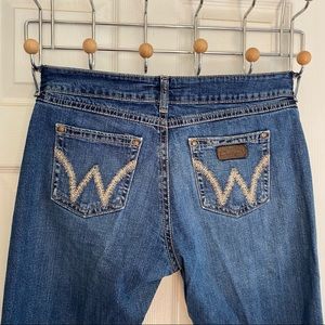 Woman’s Wrangler bootcut jeans size 13/14